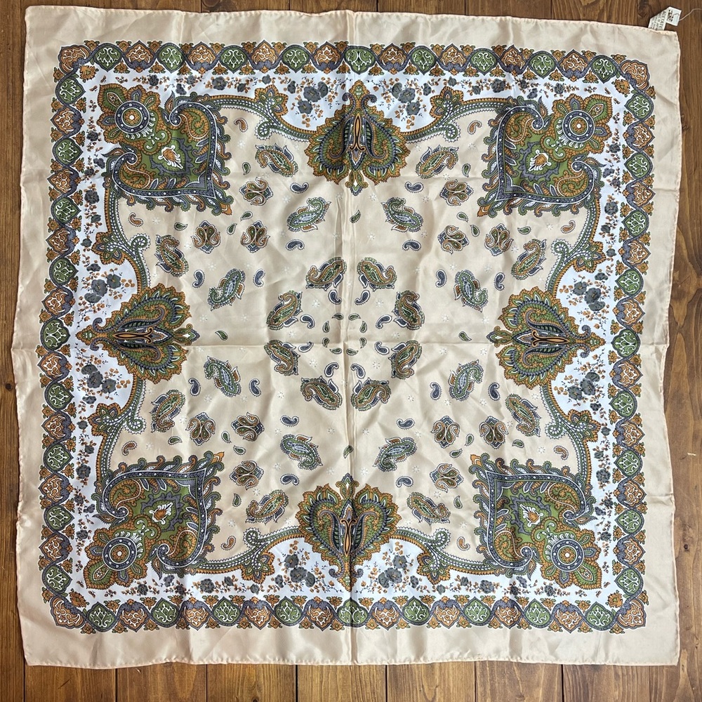 Vintage Berkshire scarf 26x26 acetate scarf